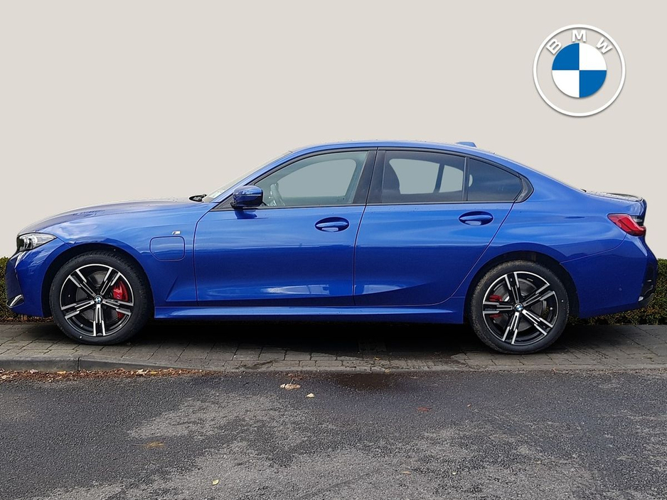 2026 BMW 3 Series - image 3