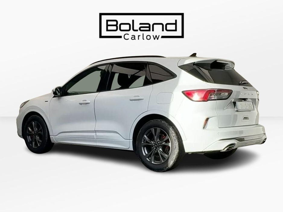 2021 Ford Kuga - image 3