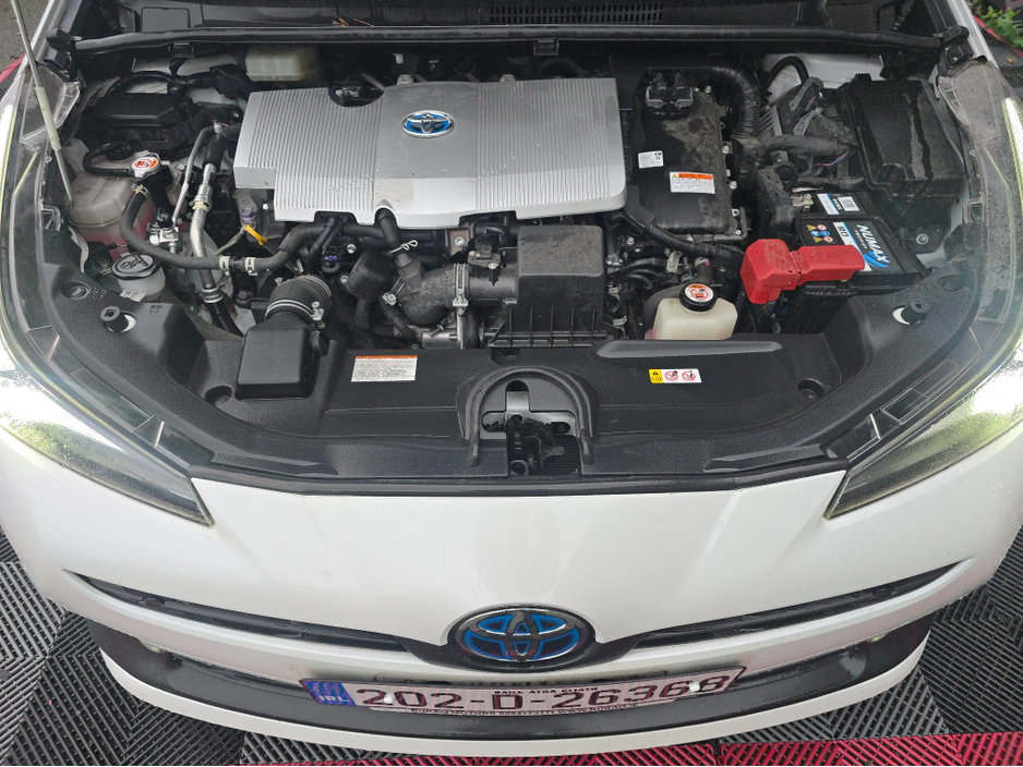 2020 Toyota Prius 6AA-ZVW51 €21,950