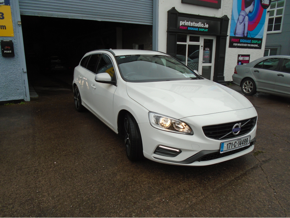 2017 Volvo V60 2.0 D D4 R-DESIGN NAV 190BHP 5DR €16,950