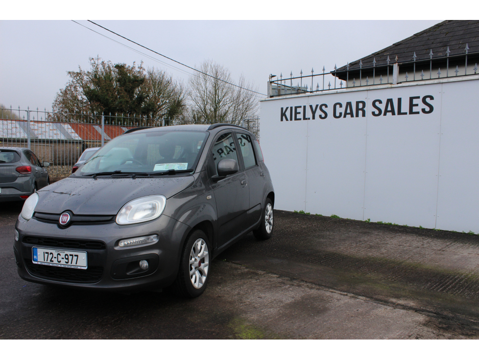 2017 Fiat Panda - image 2