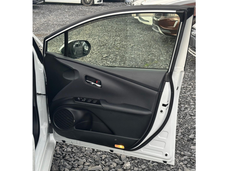 2021 Toyota Prius - image 7
