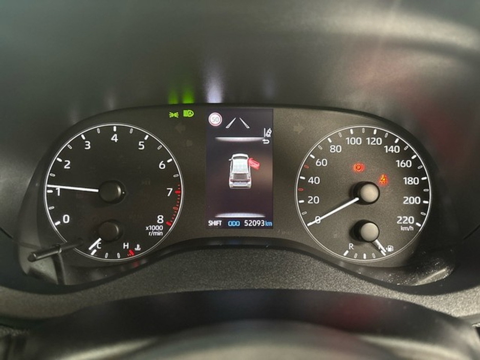 2024 Toyota Yaris - image 11