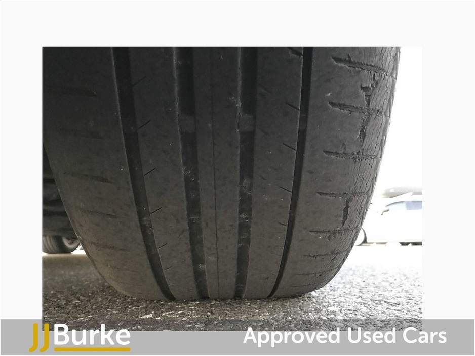 2021 BMW 1 Series - image 17