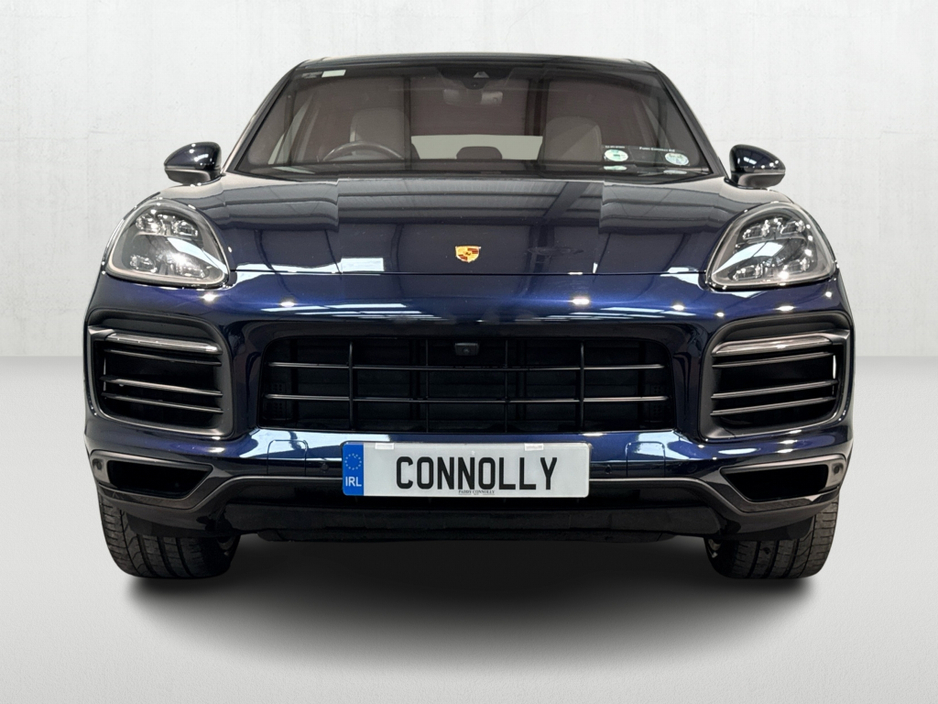 2022 Porsche Cayenne - image 2