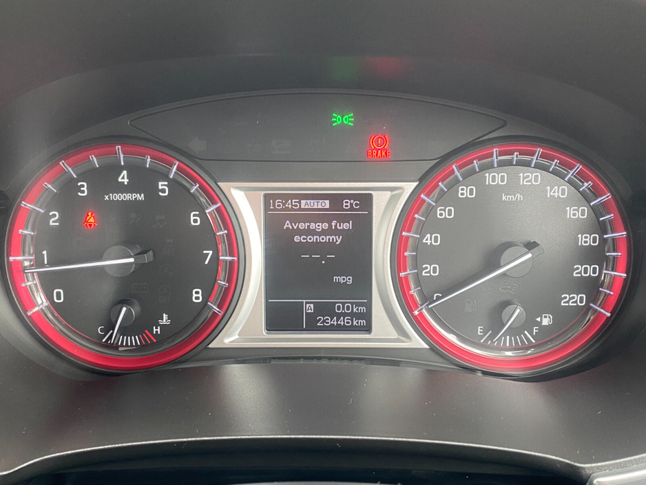 2018 Suzuki Vitara - image 13