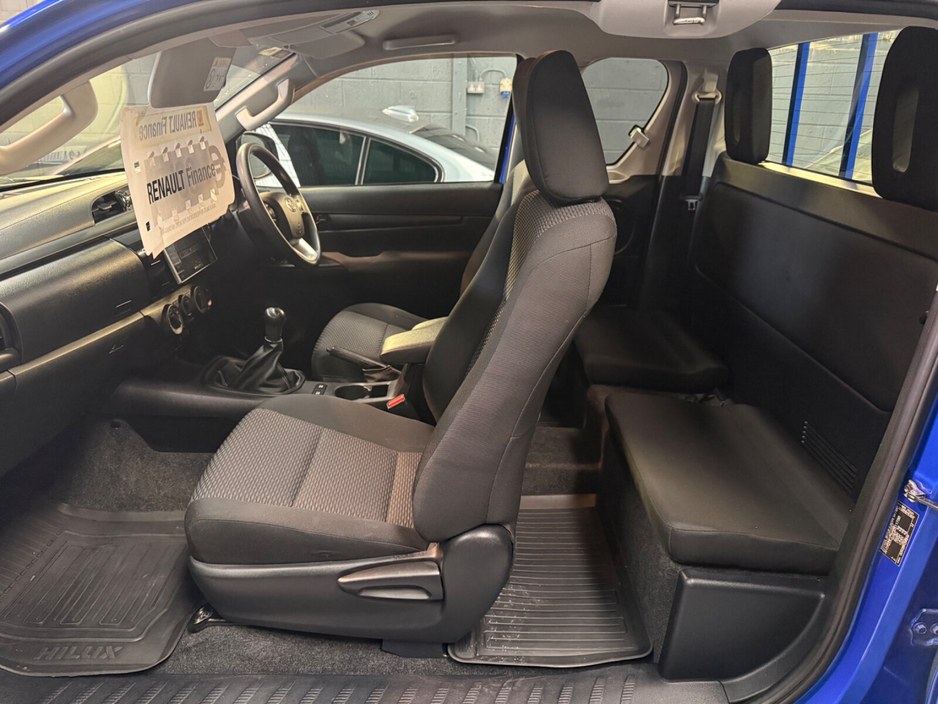 2017 Toyota Hilux  €22,900