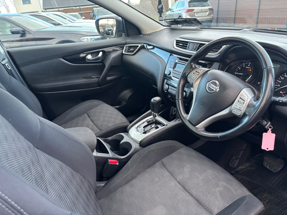 2017 Nissan Qashqai 1.2 PET SV CVT €13,950