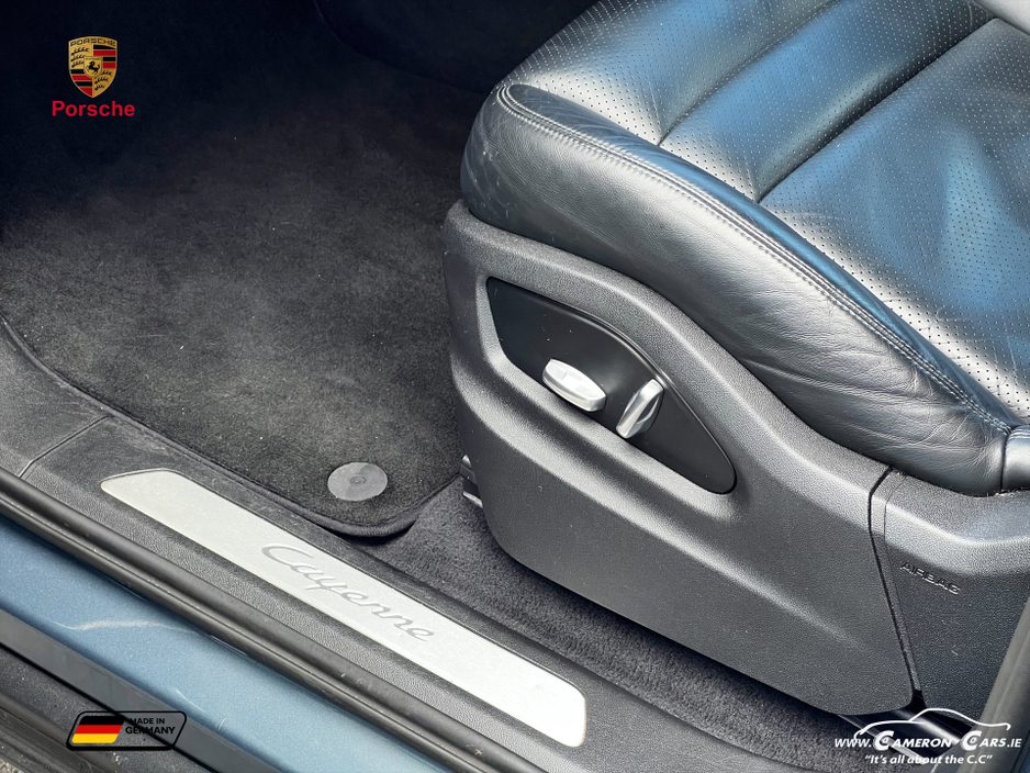 2020 Porsche Cayenne - image 21