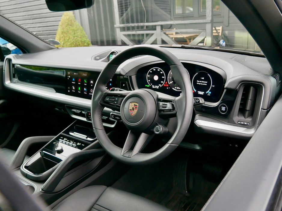 2025 Porsche Cayenne 3.0 E-Hybrid PHEV Auto €118,950