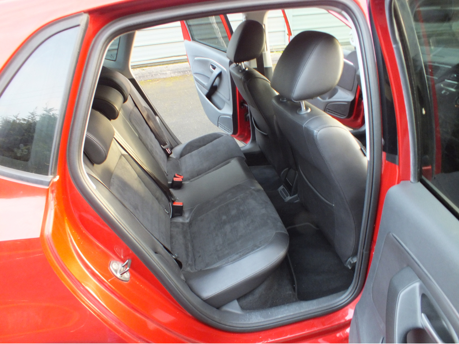 2017 Volkswagen Polo 1.2 auto €13,500