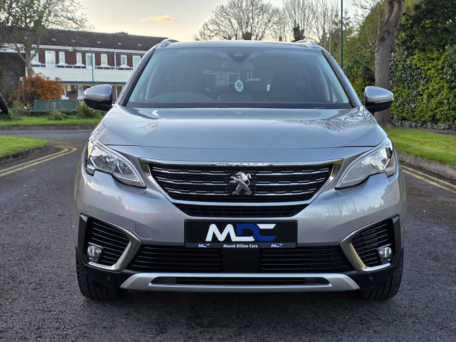 2020 Peugeot 5008 - image 14