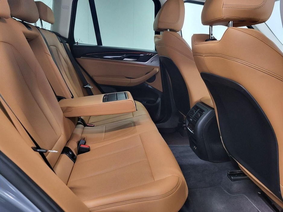 2024 BMW X3 - image 22