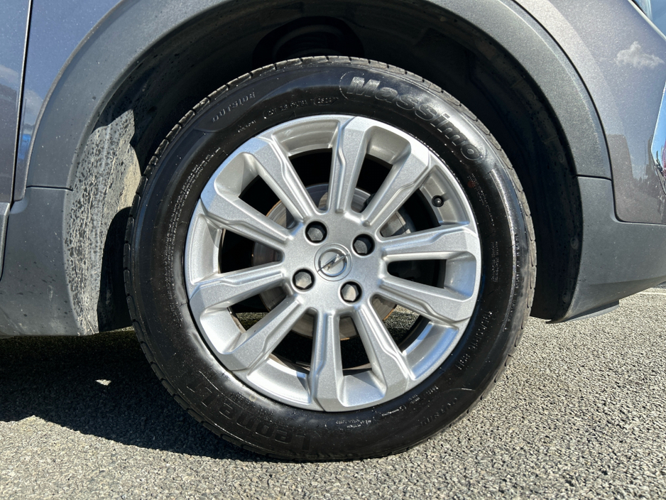 2022 Opel Crossland X ELITE €17,950