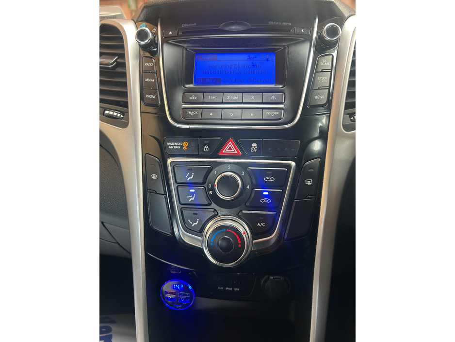 2015 Hyundai i30 - image 12