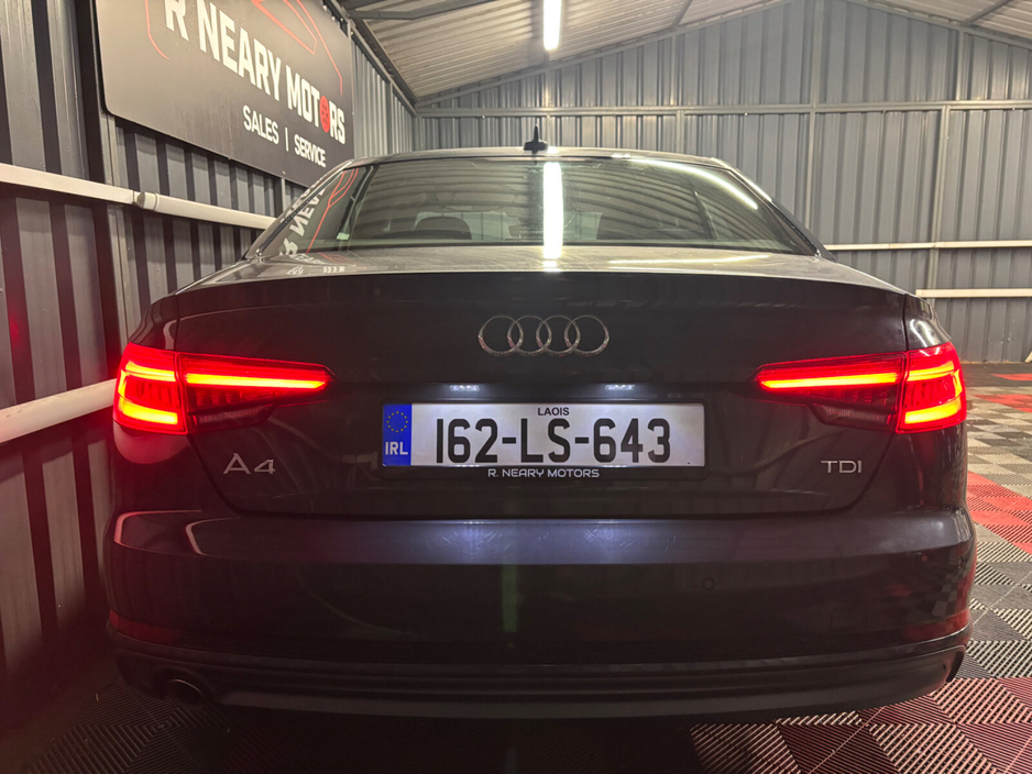 2016 Audi A4 2.0TDI 122HP S tronic Attraction Ultra €14,950