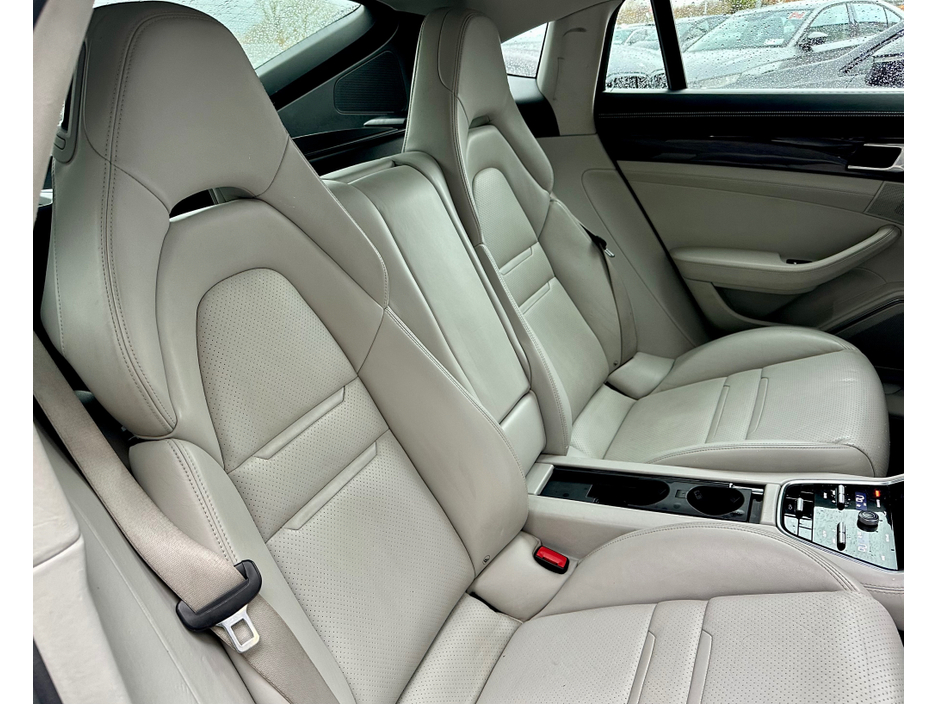 2017 Porsche Panamera 3.0 S E-HYBRID TIP 5DR 3.5