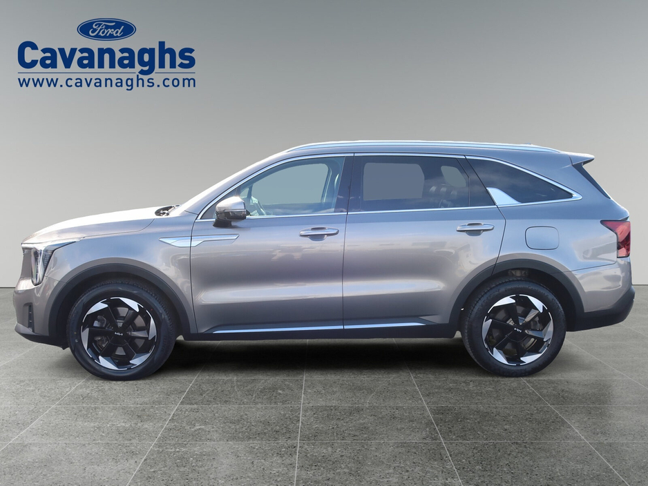 2024 Kia Sorento - image 2