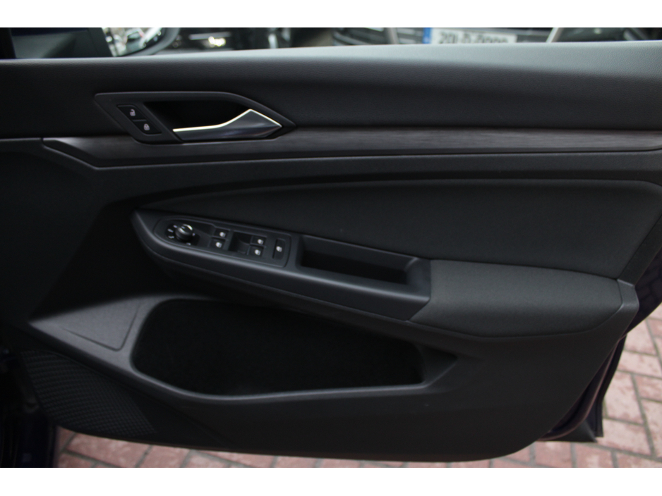 2021 Volkswagen Golf 1.5 TSI MHEV STYLE EDITION 150HP 5DR HATCHBACK AUTOMATIC // 1 OWNER CAR WITH ONLY 37,202 KM'S // WELL WORTH VIEWING // BUY WITH CONFIDENCE AA AND SIMI APPROVED DEALER 2026 // FINANCE ARRANGED // €25,950