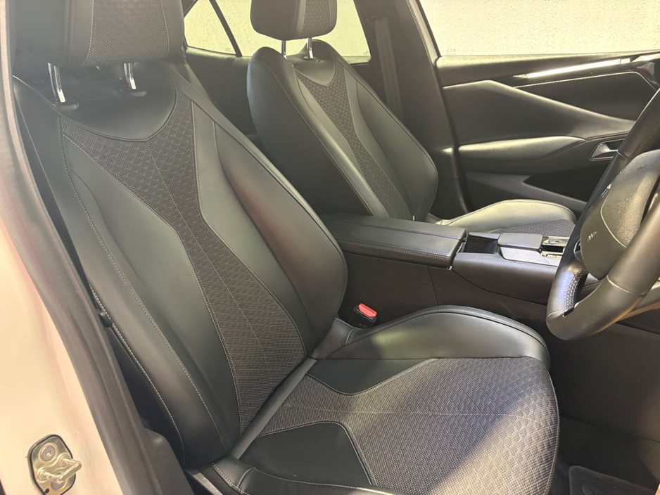 2022 DS Automobiles DS 4 - image 12