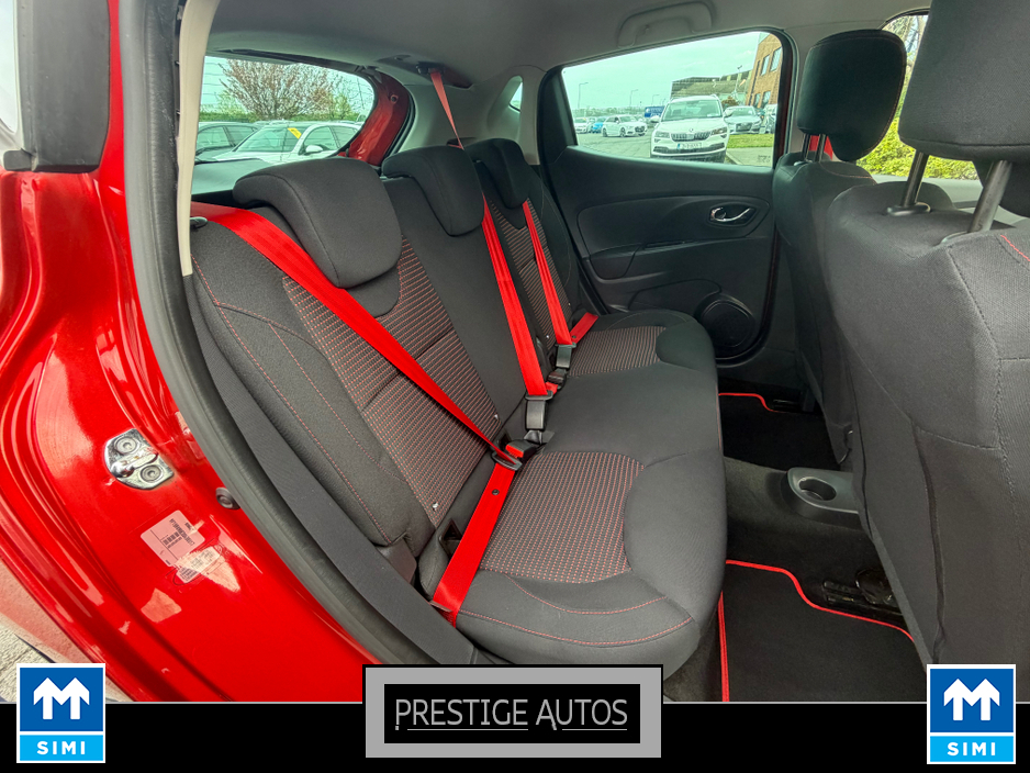 2014 Renault Clio - image 9