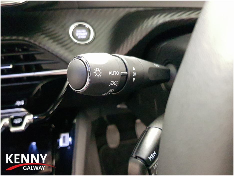 2024 Peugeot 2008 - image 25