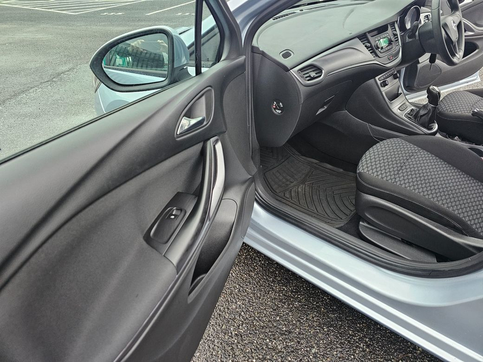 2016 Opel Astra 1.4 PETROL, NEW NCT, SERVICE HISTORY, LOW MILEAGE, FINANCE, WARRANTY, 5 STAR REVIEWS €9,995