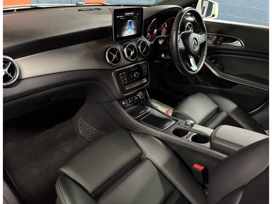 2017 Mercedes-Benz CLA Class - image 31