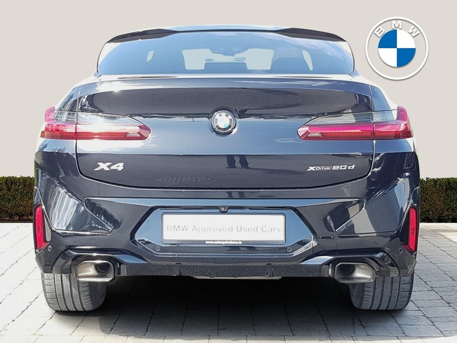 2022 BMW X4 xDrive20d M Sport €67,995