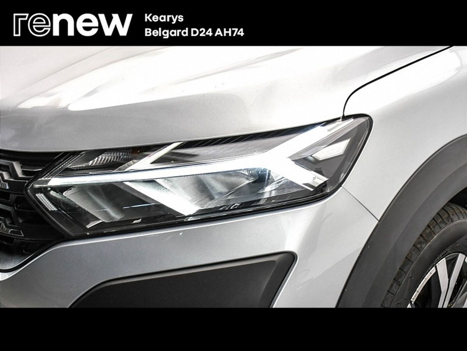 2022 Dacia Sandero Stepway - image 17