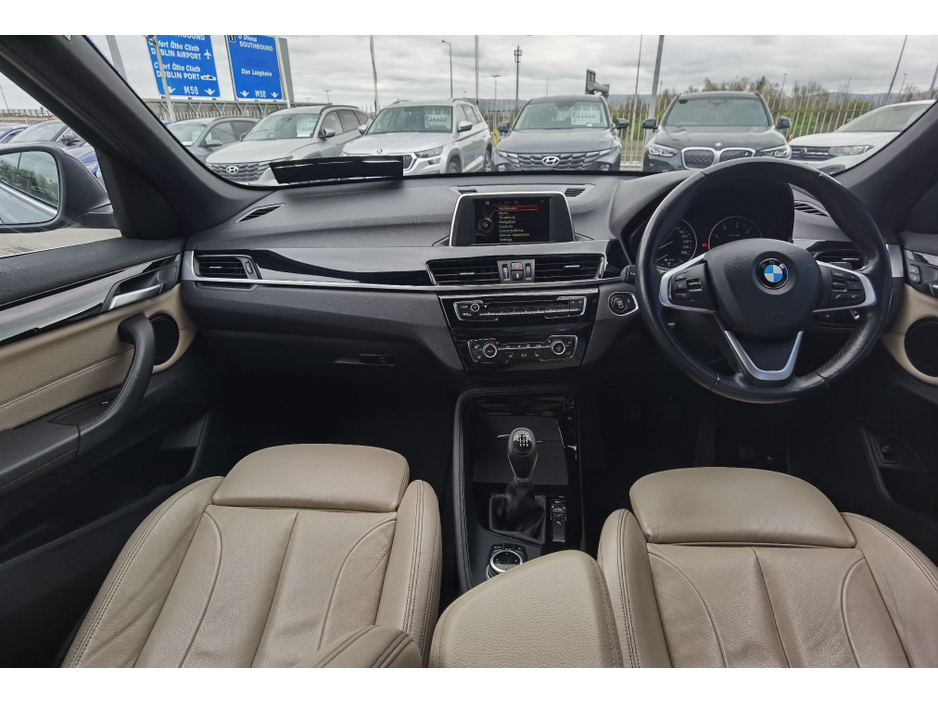 2016 BMW X1 - image 12