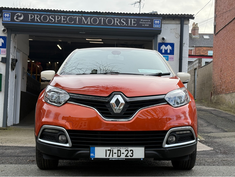 2017 Renault Captur - image 2