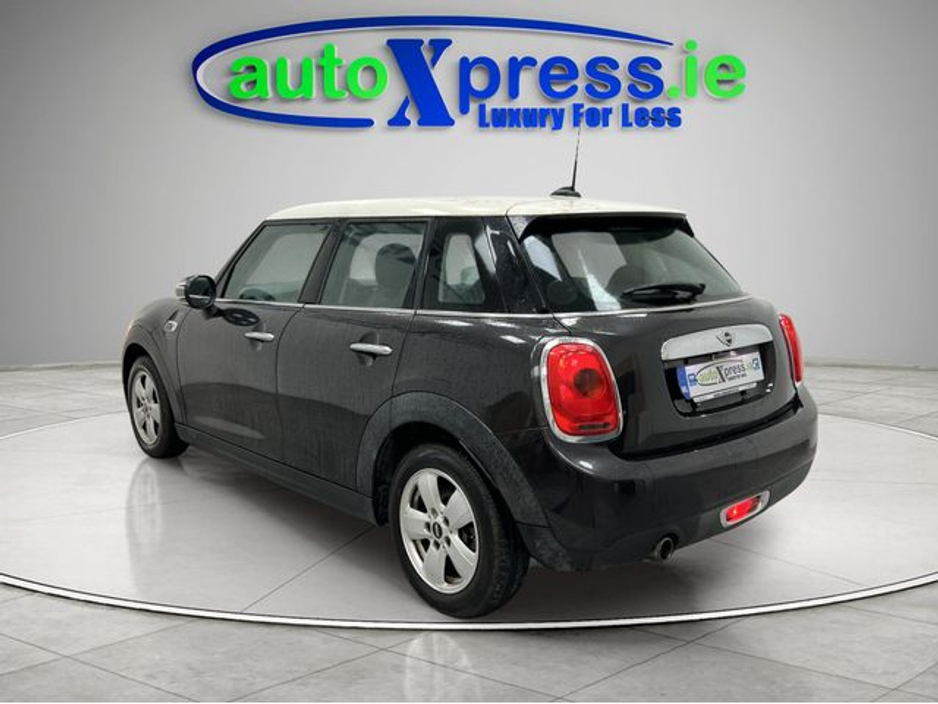 2016 MINI One 1.2 Automatic, Reversing camera €13,895
