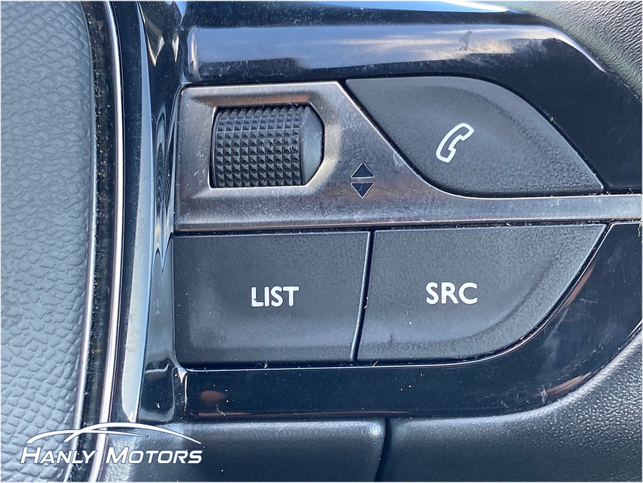 2023 Peugeot 5008 - image 16