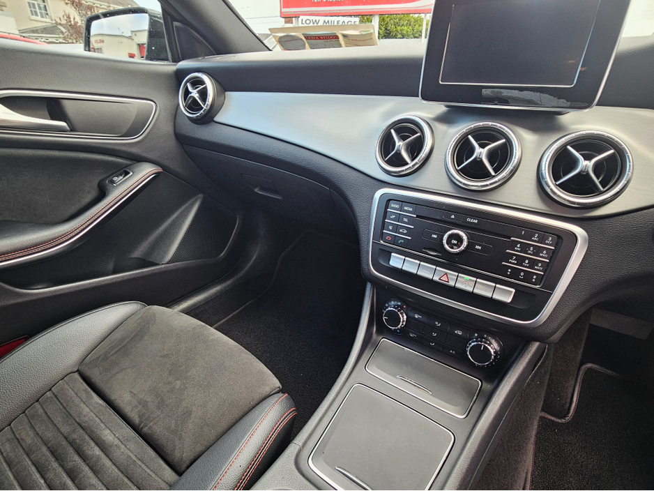 2019 Mercedes-Benz CLA Class - image 8
