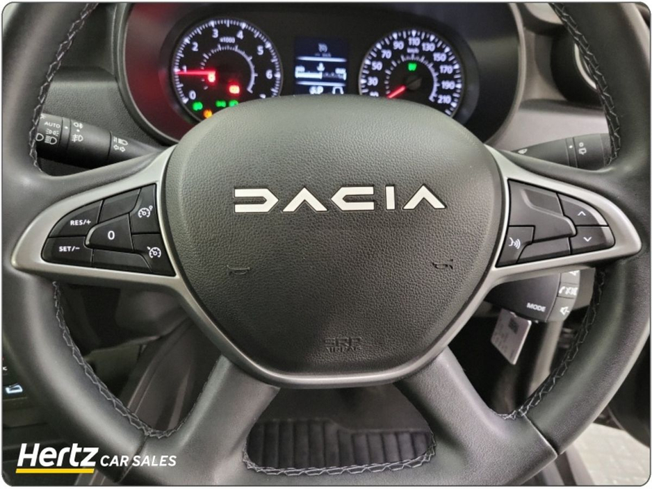 2023 Dacia Duster - image 17