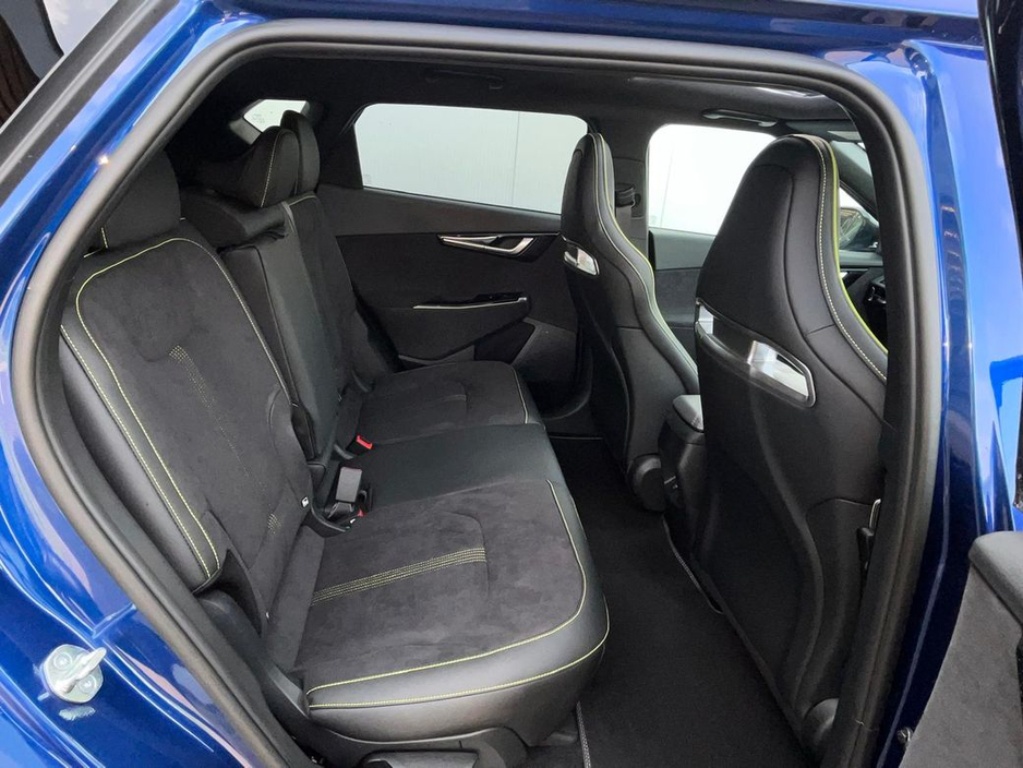 2025 Kia EV6 - image 9