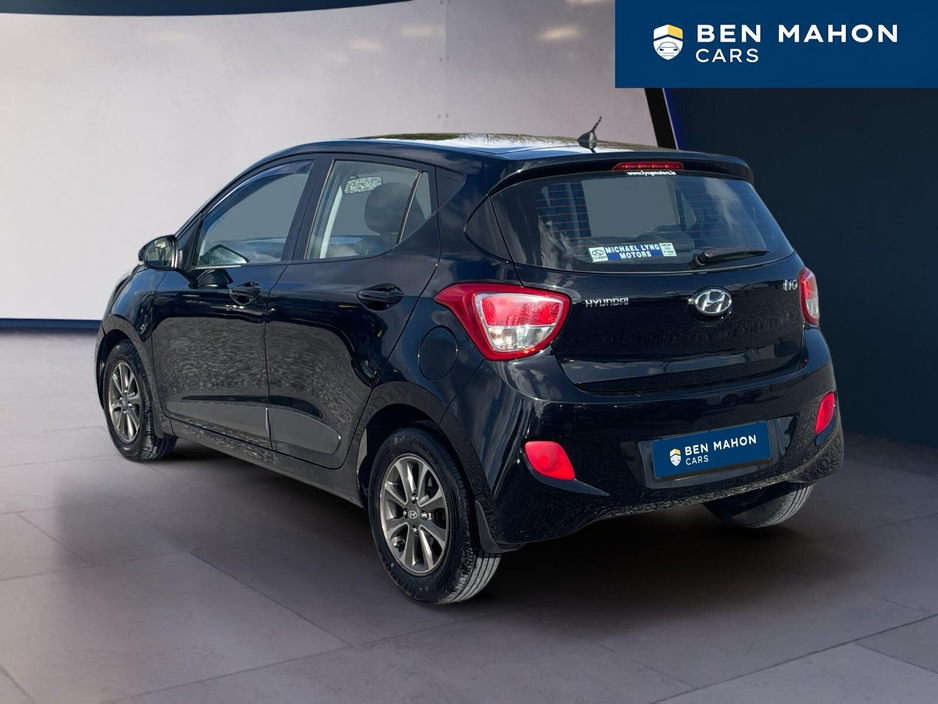 2015 Hyundai i10 - image 3