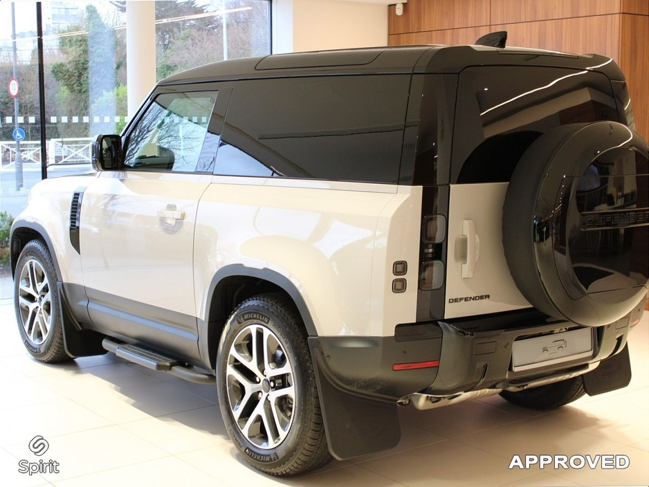 2026 Land Rover Defender 90 Commercial S D250 3 Seat, Ex. Vat Price €78,219