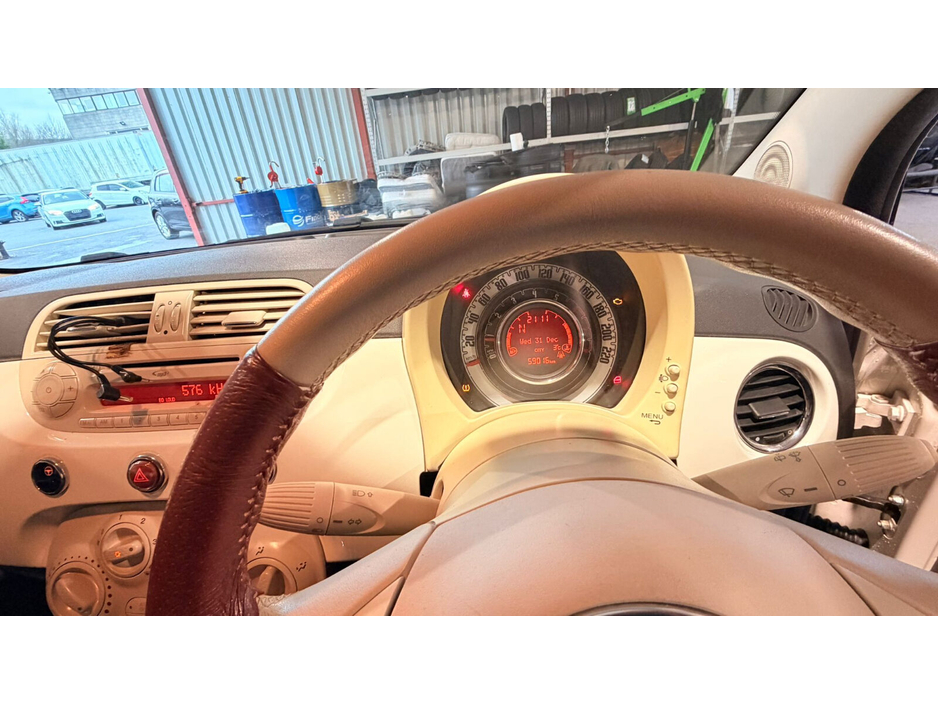 2015 Fiat 500 1.2 69hp Lounge €8,999