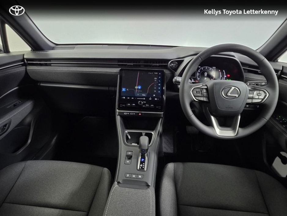 2025 Lexus LBX - image 9