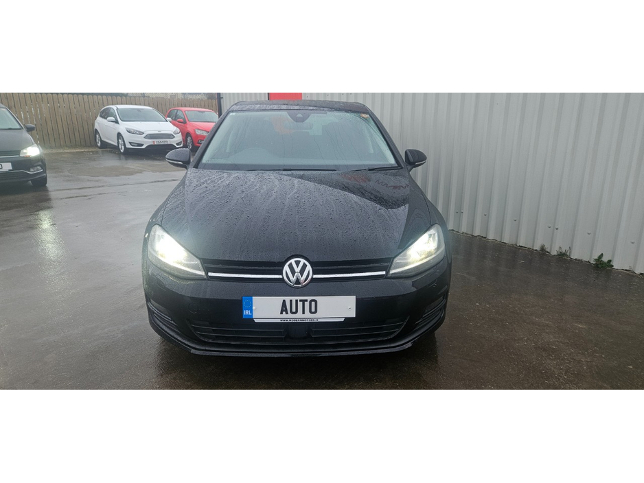 2017 Volkswagen Golf - image 8