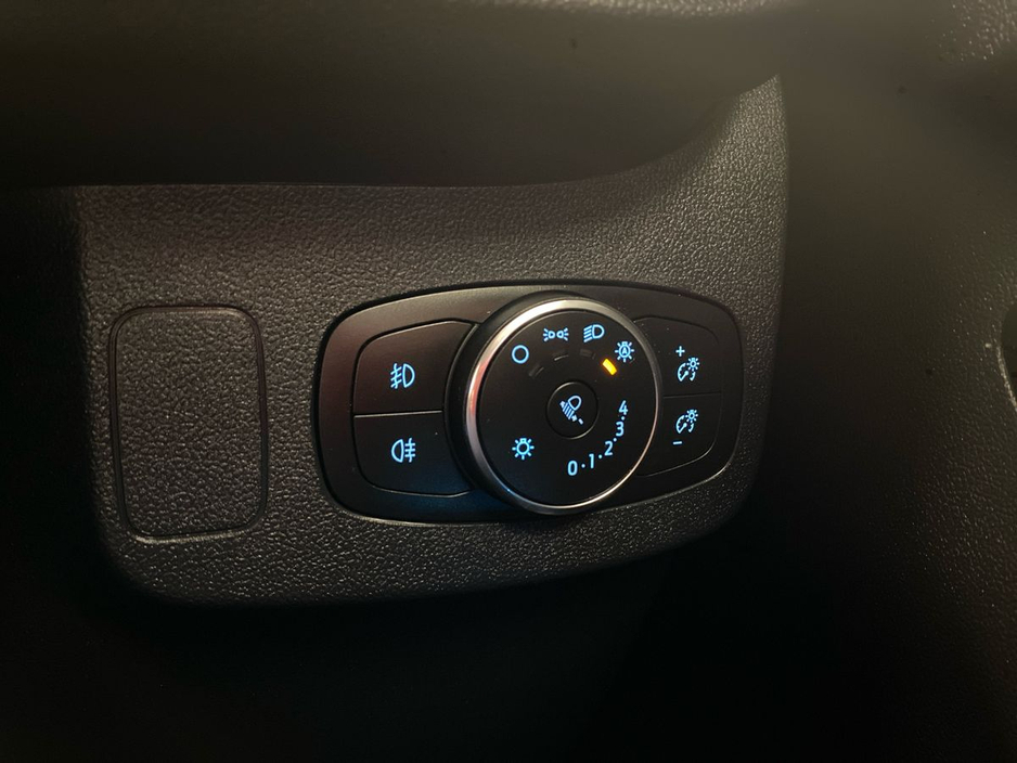 2022 Ford Puma - image 18