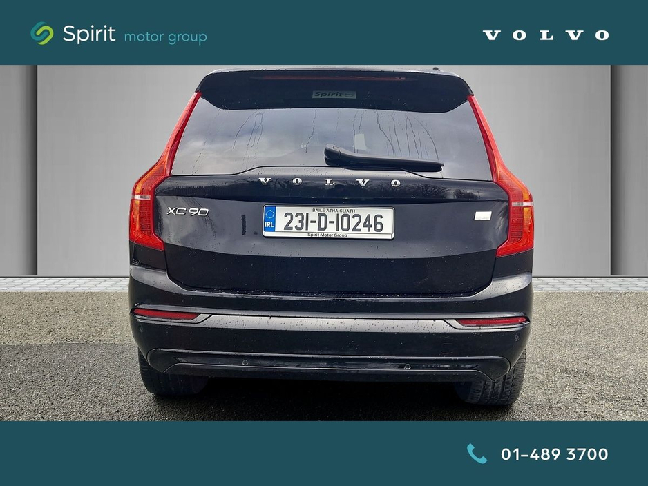 2023 Volvo XC90 - image 7