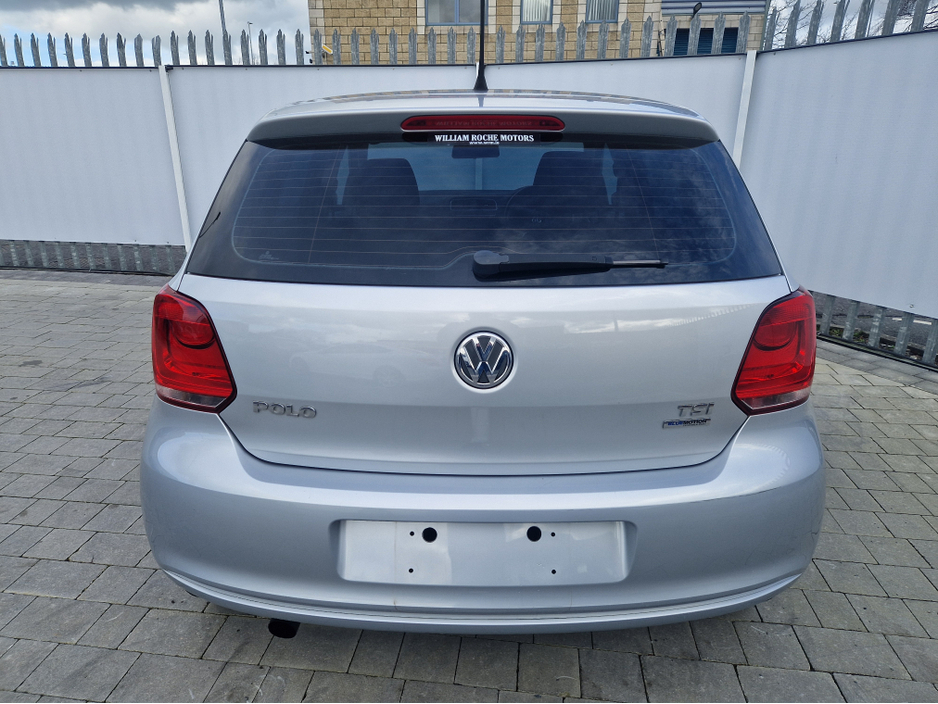 2013 Volkswagen Polo - image 8