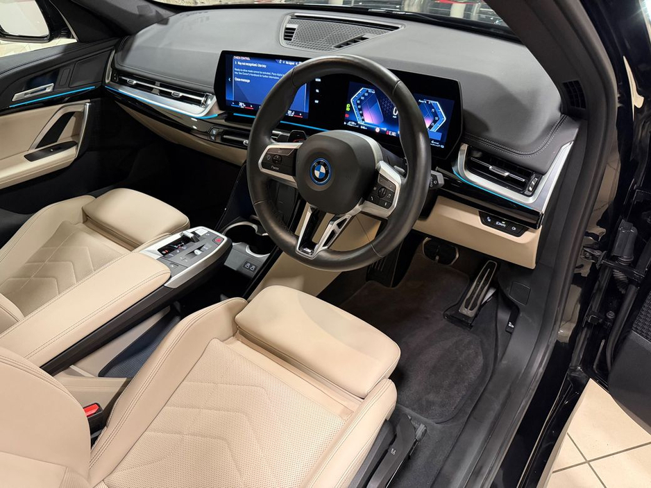 2025 BMW X1 25e M-SPORT PRO X-DRIVE=IVORY LEATHER//HUGE SPEC//AS NEW=2 YEAR BMW WARRANTY=TAILORED FINANCE PACKAGES AVAILABLE=TRADE IN'S WELCOME €53,995