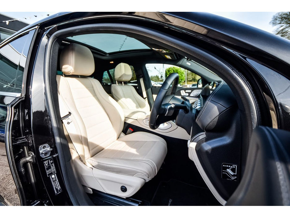 2025 Mercedes-Benz GLE Class - image 11