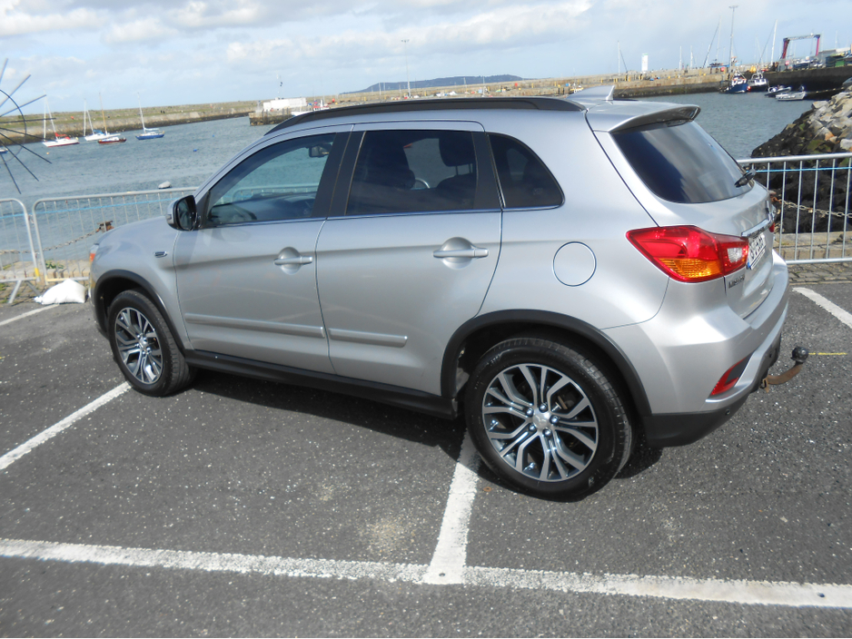 2019 Mitsubishi ASX - image 8