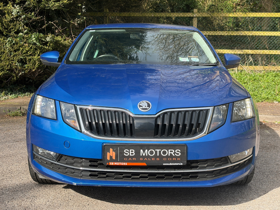 2019 Skoda Octavia - image 2