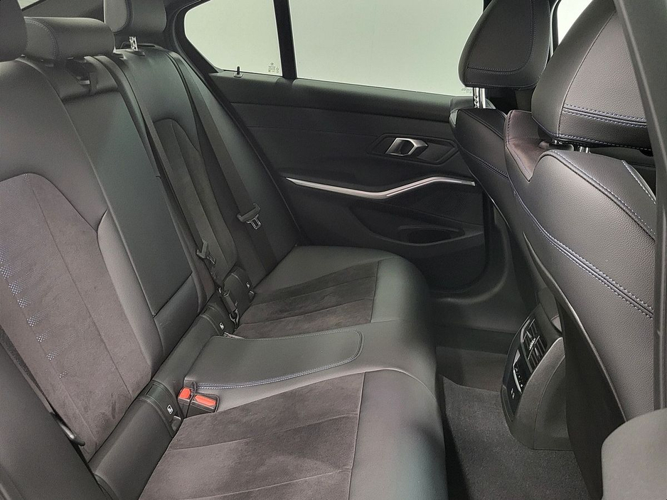 2024 BMW 3 Series 330e M Sport €47,975